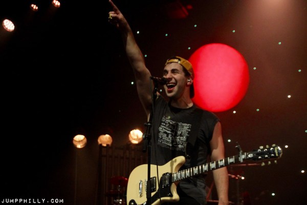 16_AliciaKay_Bleachers